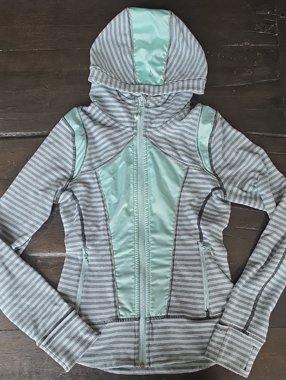 (12) Ivivva Striped Gray & Mint Hooded Zip Jacket Athletic Athleisure Comfy Gym
